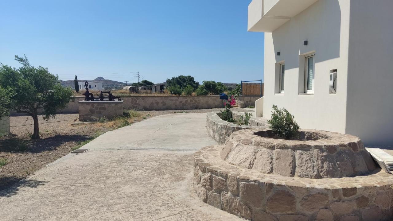 Theasis Apartments Adámasz Kültér fotó