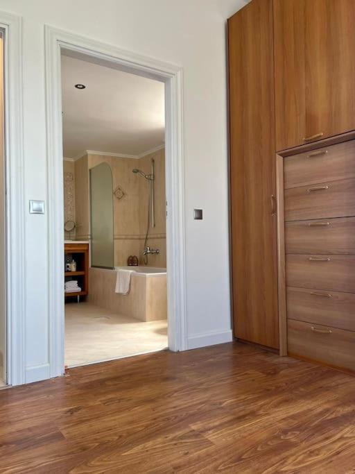 Theasis Apartments Adámasz Kültér fotó