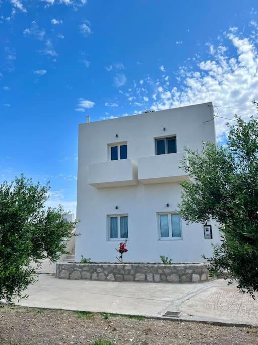 Theasis Apartments Adámasz Kültér fotó