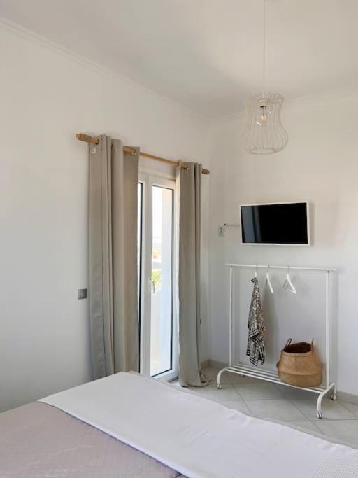 Theasis Apartments Adámasz Kültér fotó
