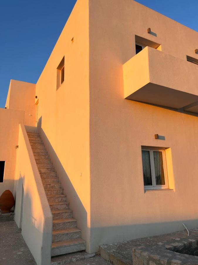 Theasis Apartments Adámasz Kültér fotó