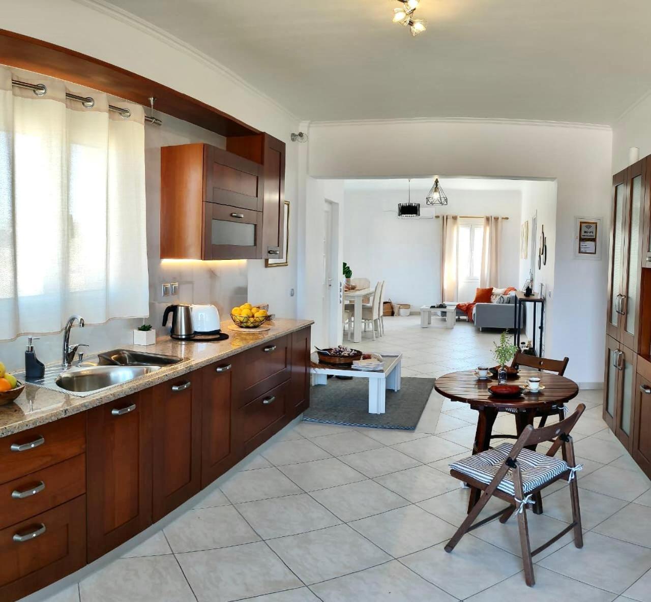 Theasis Apartments Adámasz Kültér fotó