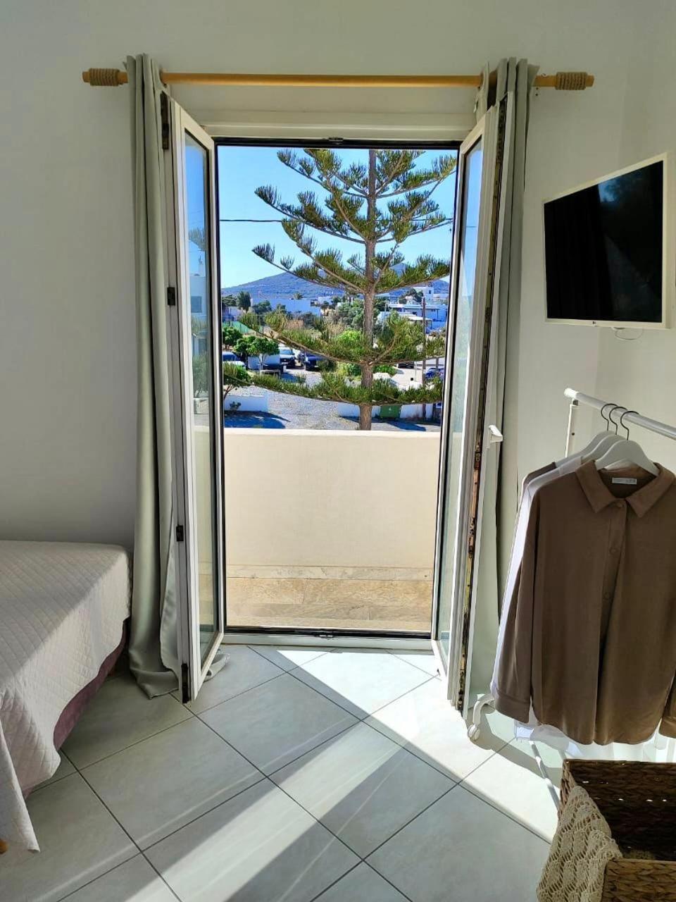 Theasis Apartments Adámasz Kültér fotó