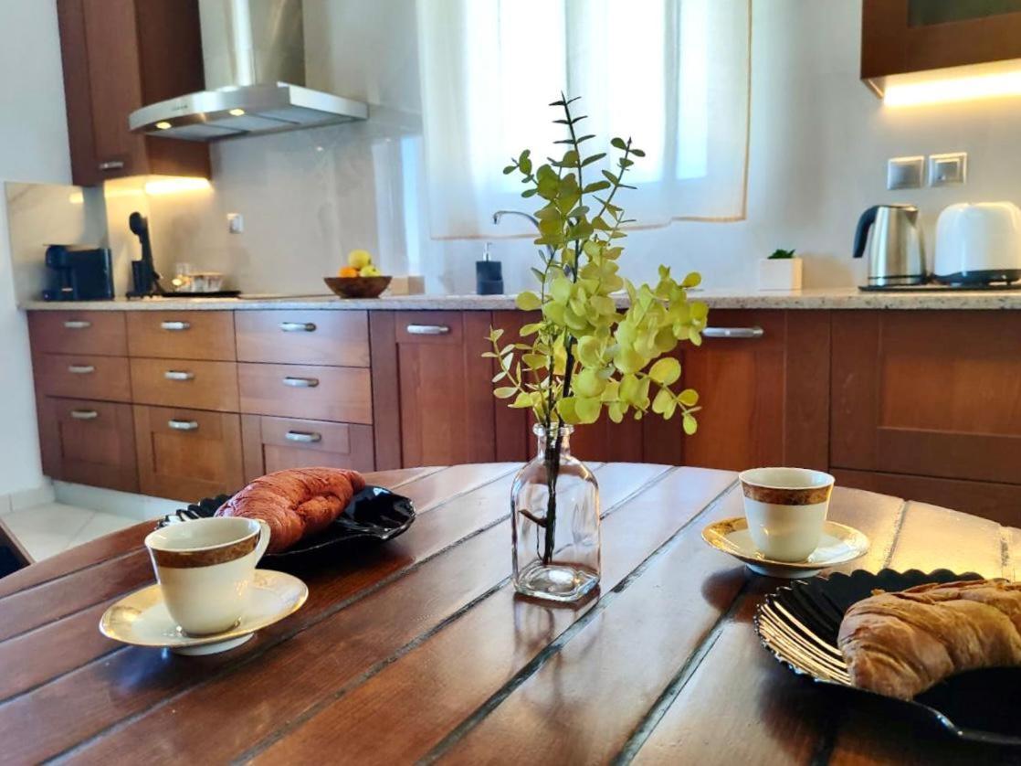 Theasis Apartments Adámasz Kültér fotó