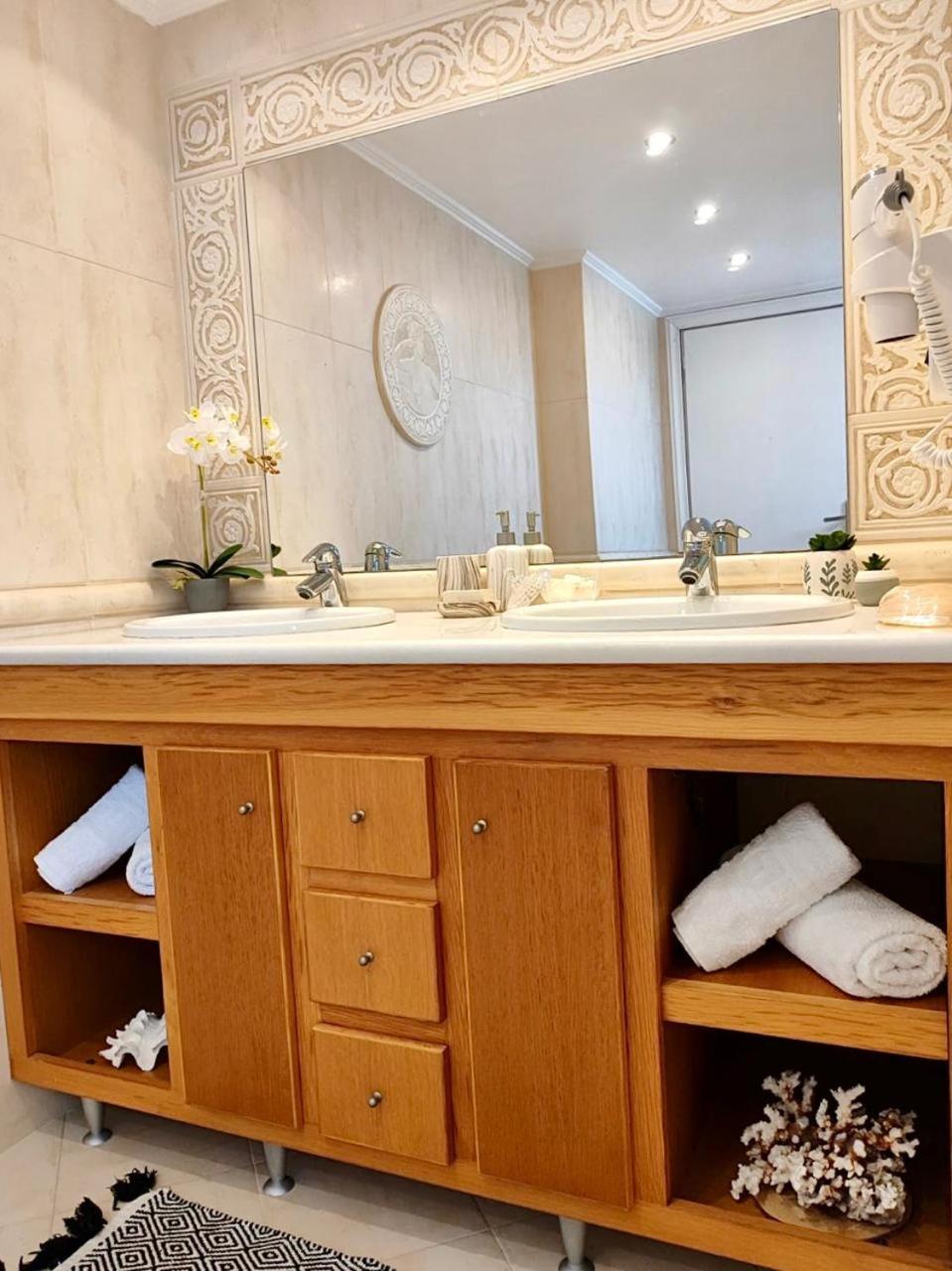 Theasis Apartments Adámasz Kültér fotó